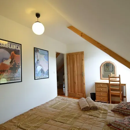 Station House Loft Apartment Obratan Exterior photo